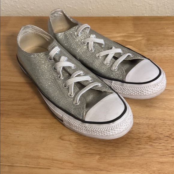 Silver Glitter Converse 7.5 - Picture 1 of 8